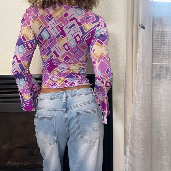 Made in France - Vintage 00s purple geometric print flared sleeve blouse (XS/S) - Picture 3 of 8